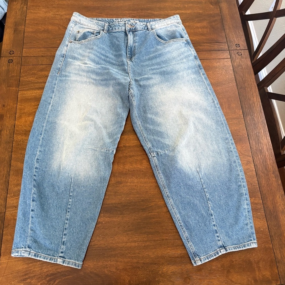 Torrid Barrel High Rise Drapey Denim Ranch Water Casual Straight Leg Jeans 12R - Picture 2 of 10